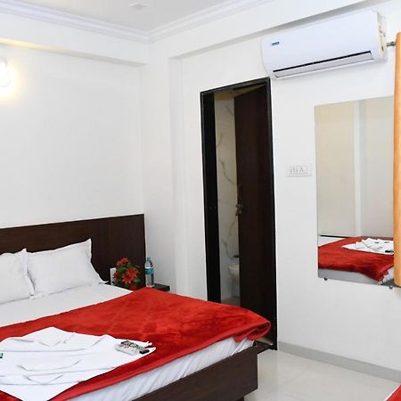 Hotel Sai Shatabdi Shirdi Eksteriør bilde