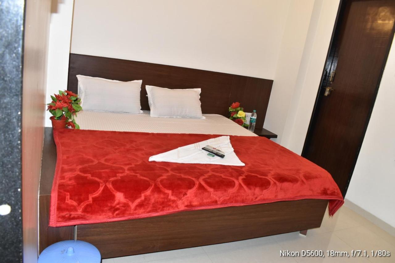 Hotel Sai Shatabdi Shirdi Eksteriør bilde