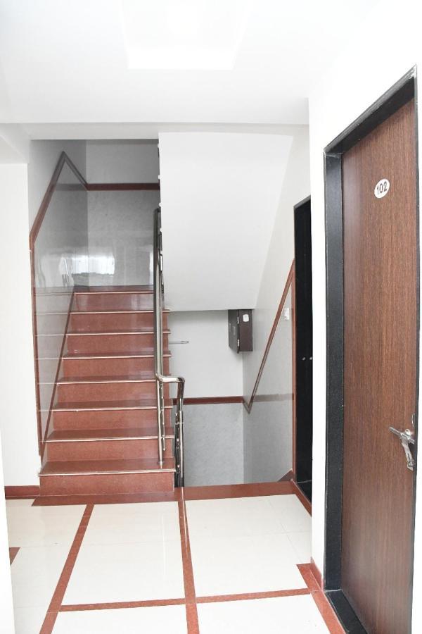 Hotel Sai Shatabdi Shirdi Eksteriør bilde